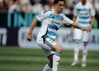 Dua Nasib Reijnders: Tijjani Bersinar, Eliano ke Persib